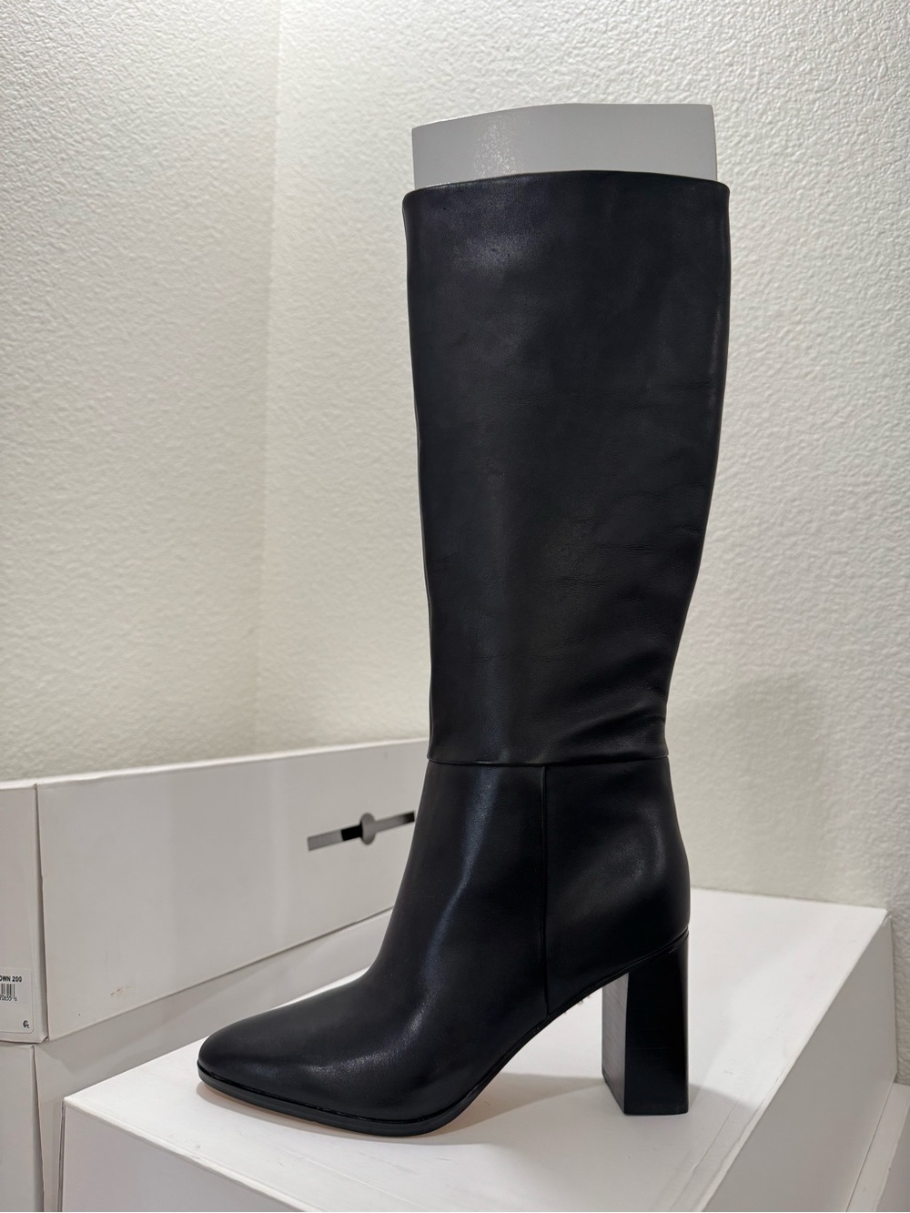 NWT Womens Calvin Klein Dawna Tall Black Leather Block Heel Boot